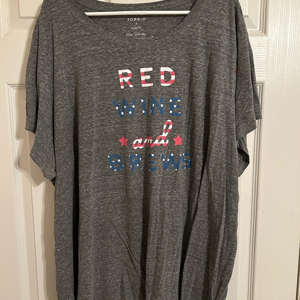 Torrid Gray Slim Fit Tee Size 6